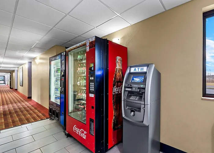 Super 8 By Wyndham Amsterdam