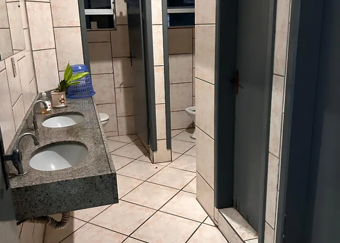 Seu cantinho na praia quarto privativo em Imbituba