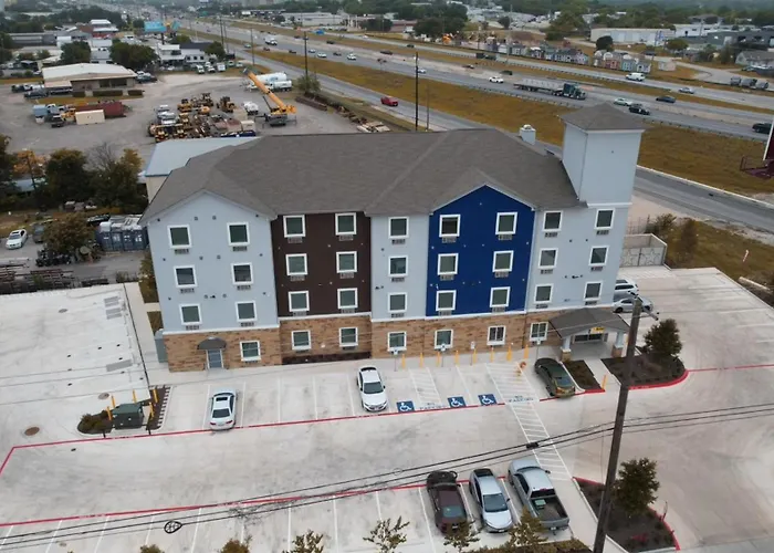 Texas Bungalows Hotel And Hotel Que At I35 Austin Pflugerville