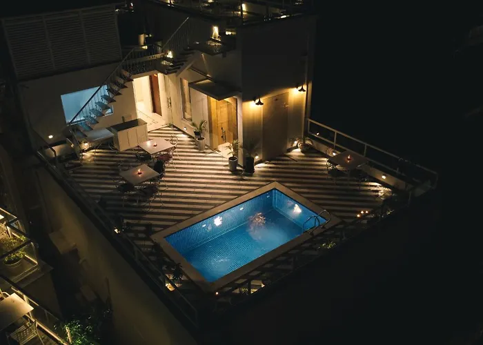 Hotel Naren Villa