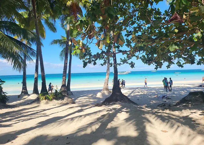 Sunvilla Beachfront Hotel