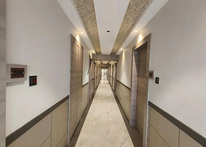 Hotel Nakshtra Residency Kalyan - Premium Couple Friendly