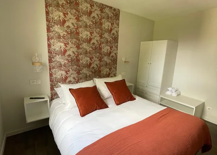 Ducey Appart'Hotel - Les Rivieres