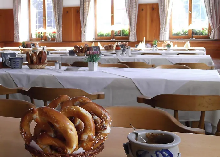 Gasthof und Metzgerei zur Post Peißenberg