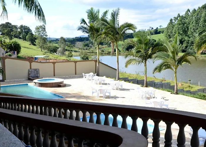 Hotéis de Monte Belo dol Sul