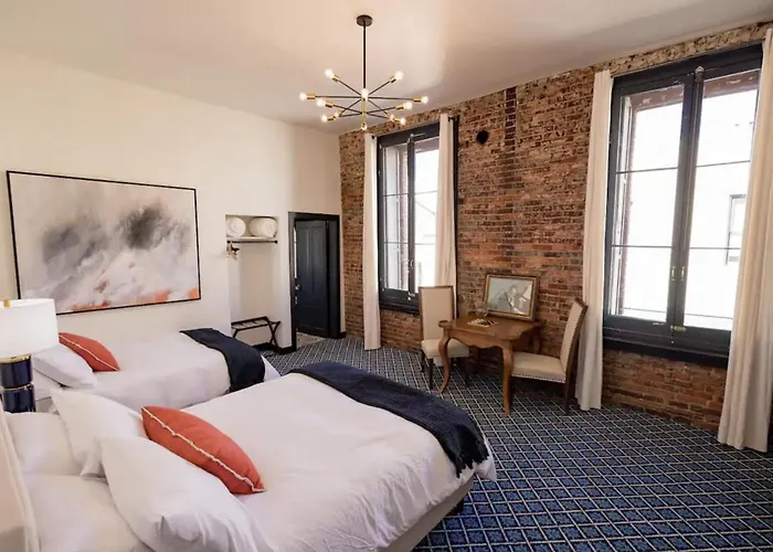 Speakeasy 2 Room Suite