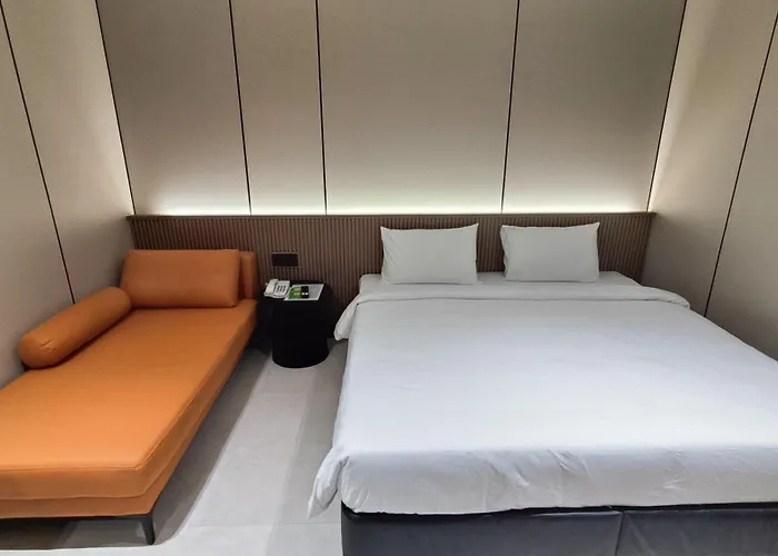 Urban Inn, Salak Tinggi