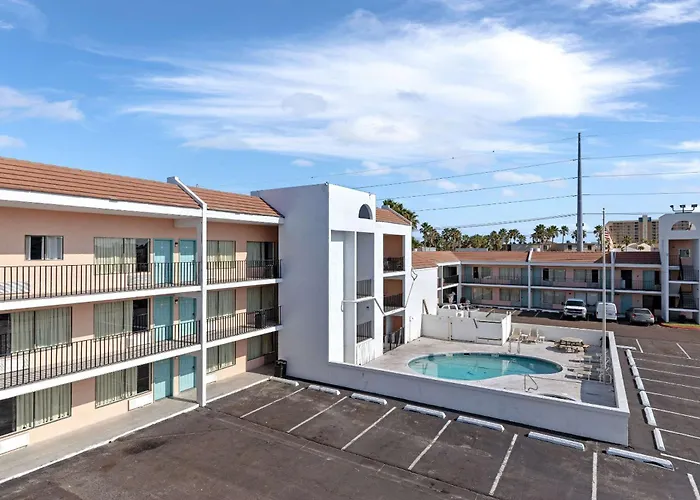 WindWater Hotel&Marina