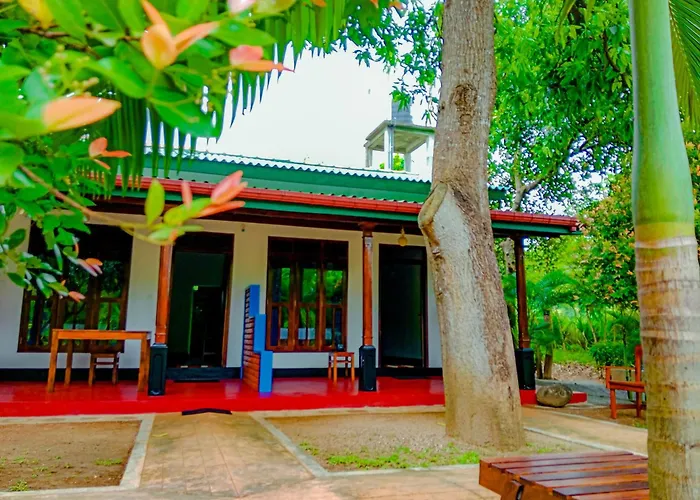Pride Rock Villa & Tree House