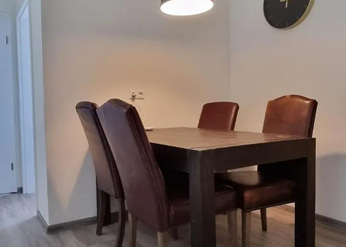 Dreibettzimmer Blau in zentraler Lage