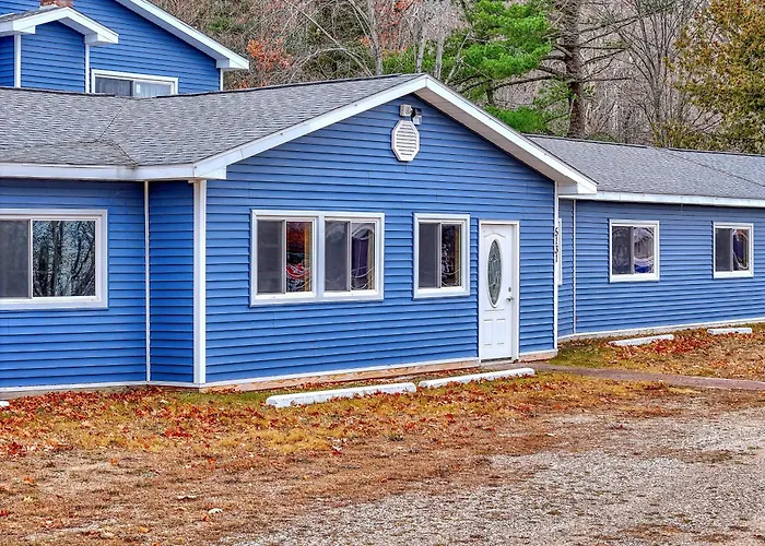 The Blue Anchor Unit #8
