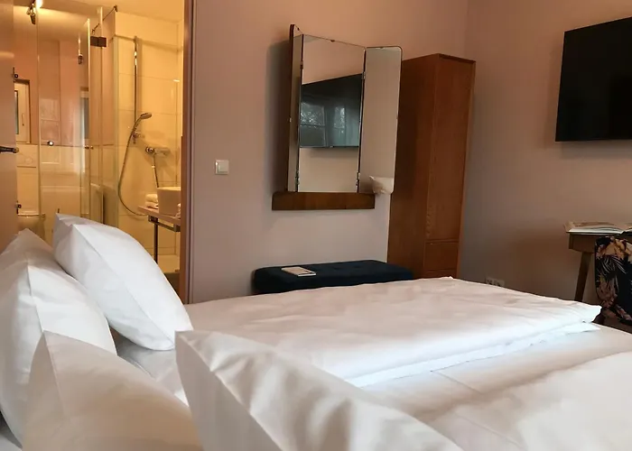 Levres Hotel