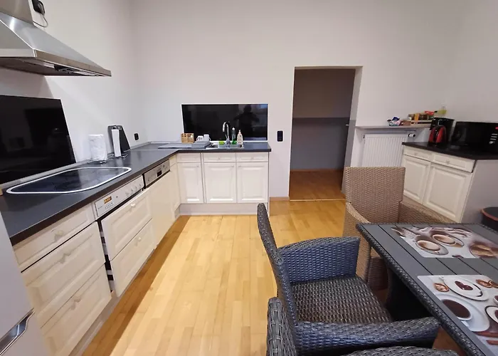 Doppelzimmer-Bad-Kühlschrank-Tv-19