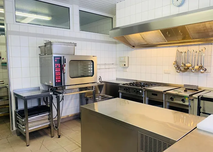 Haus Rosenbaum am Rennsteig Gruppenhaus - Pension - Begegnungsstätte bis 50 Personen