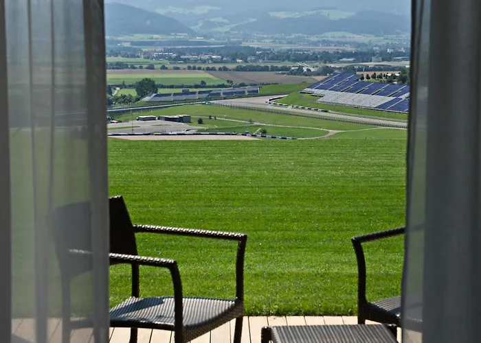 TAUROA Enzingerhof