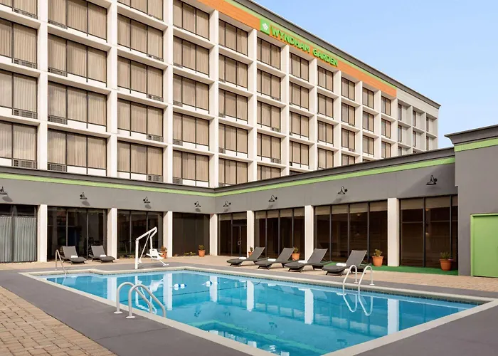 Wyndham Garden Atlanta Airport