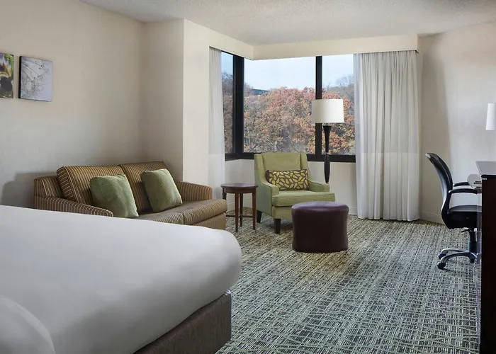 Marriott St. Louis West