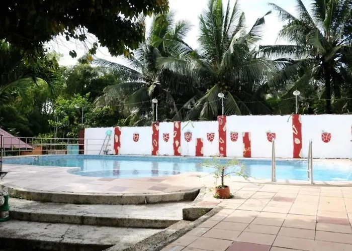 Reddoorz @ Classique Pan Oriental Hotel And Resort Batangas