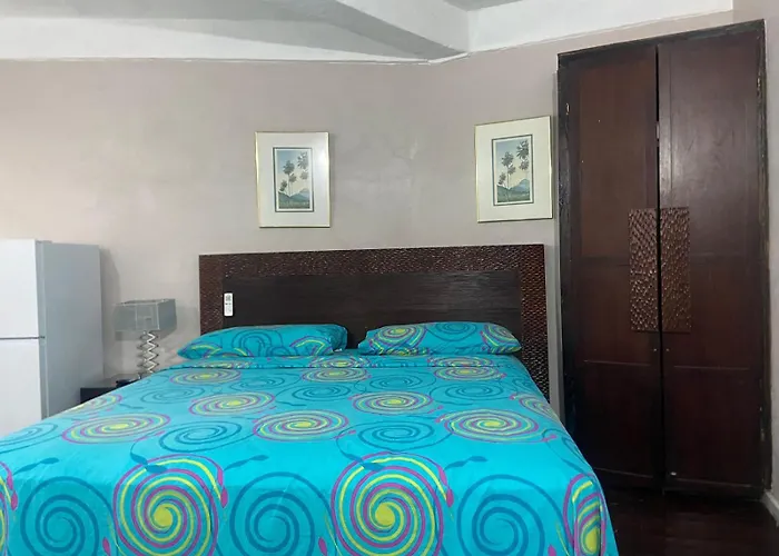Bay Heights Escape Aparthotel
