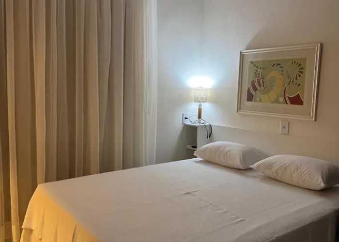 Cr Hotel