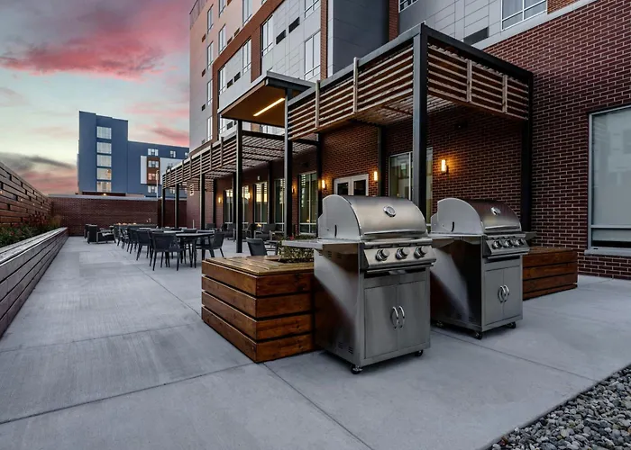 Courtyard By Marriott Indianapolis Fishers