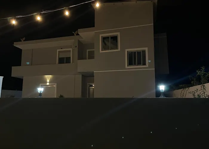 Xhefri'S Apartments