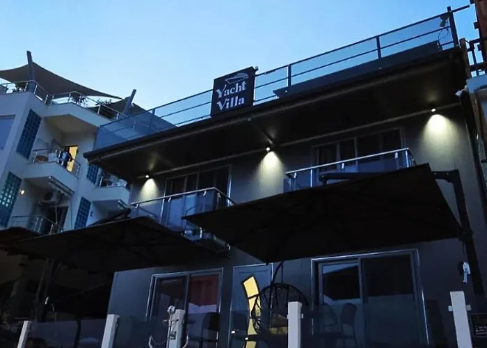 Yacht Villa