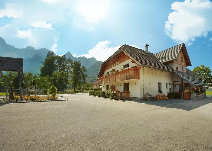 Rute Hotel And Apartments