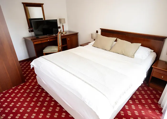 Hotel Zvezda