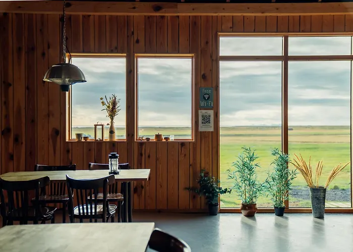 Farmhouse Lodge