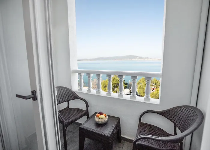 Camlik 87 Hotel Ayvalik