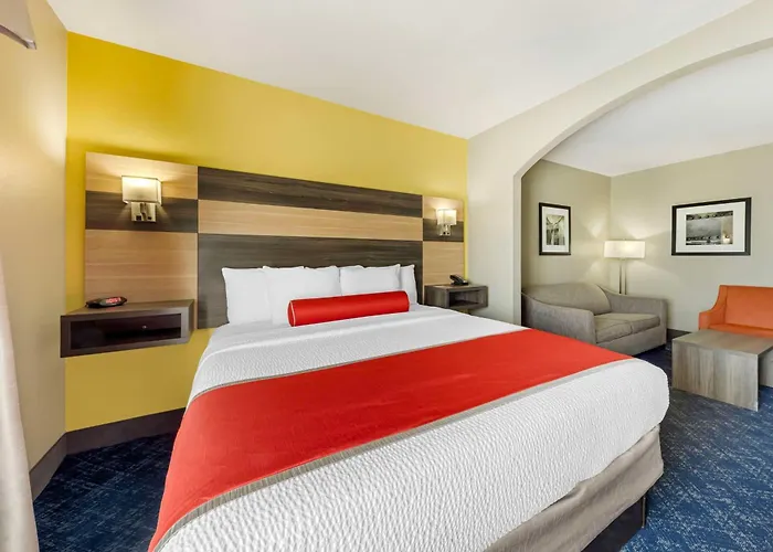 Best Western Plus Midwest City Inn & Suites