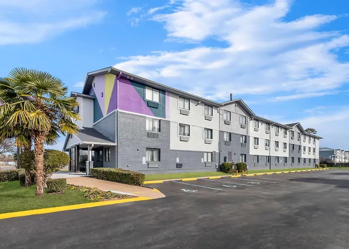 Spark By Hilton Norfolk