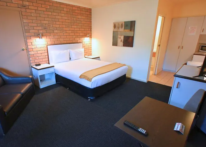 Peppermill Inn Motel