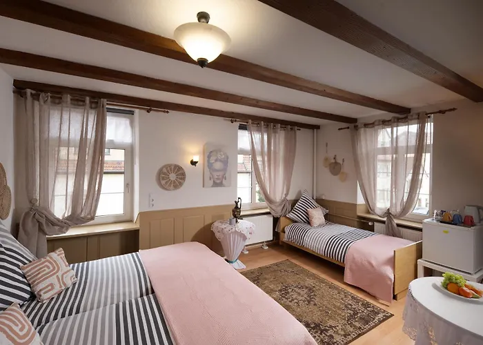 Syrtaki Rooms Comfortable Business Stay im Schwarzwald