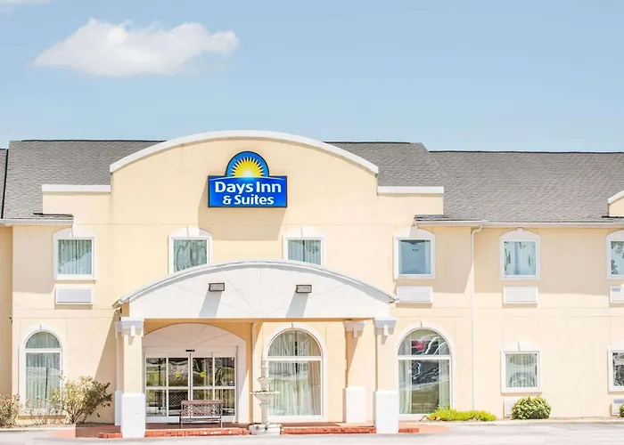 Swainsboro Hotels