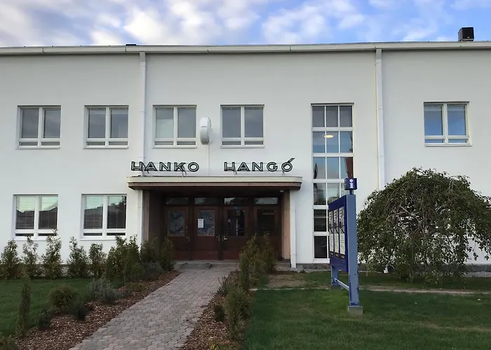 Hangon Asema 2 - Lemmikit Sallittu