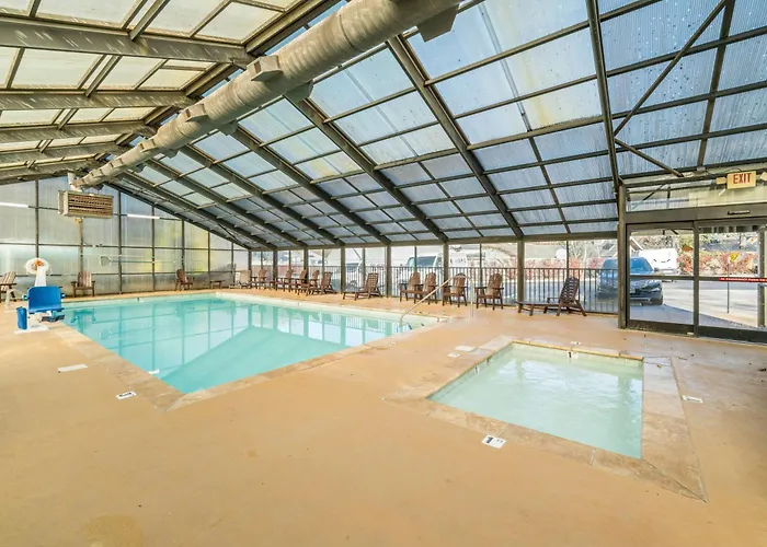 Black Bear Inn & Suites
