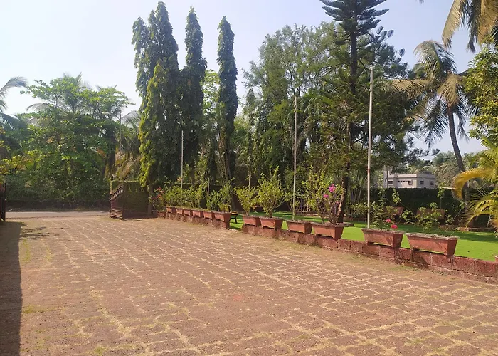 Sea Winds Hotel, Guhagar
