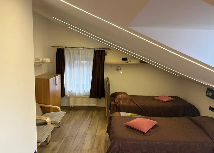Fedrig Hostel Rooms Apartment For 10