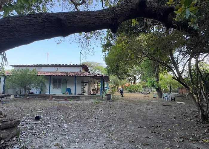Flor de Aruanda Hostel