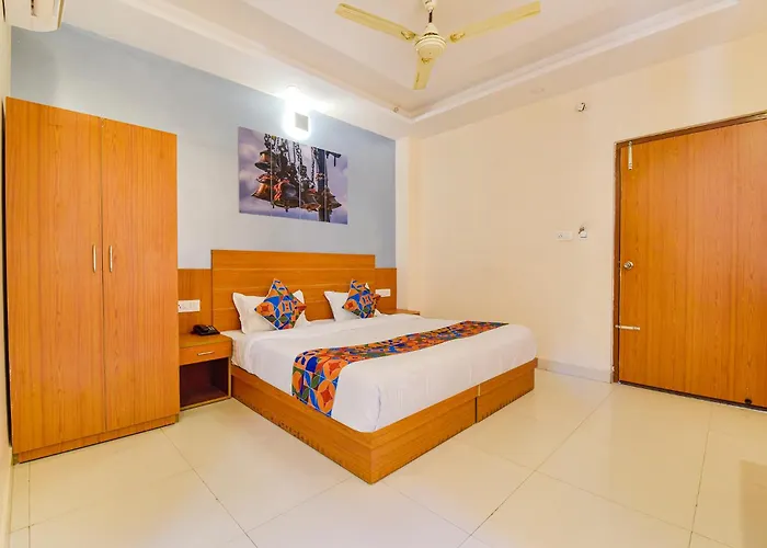 Fabhotel Aarogya Residency