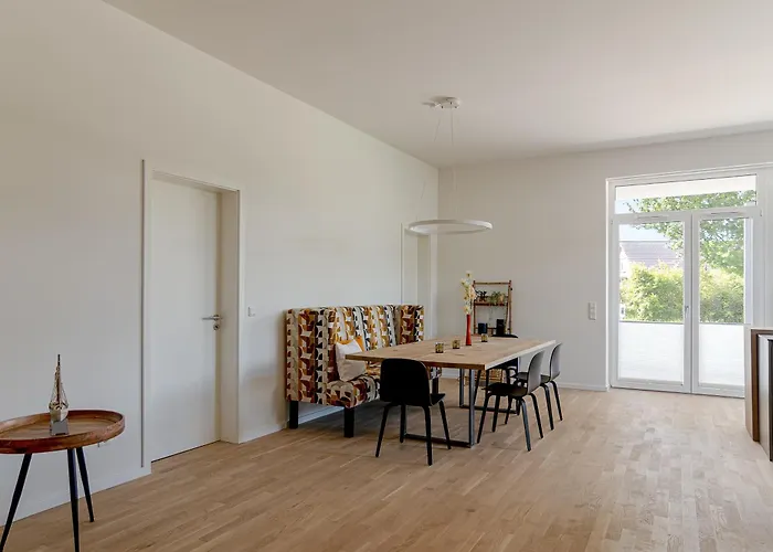 Ferienwohnung Gartenlounge Schönberg - Kalifornien