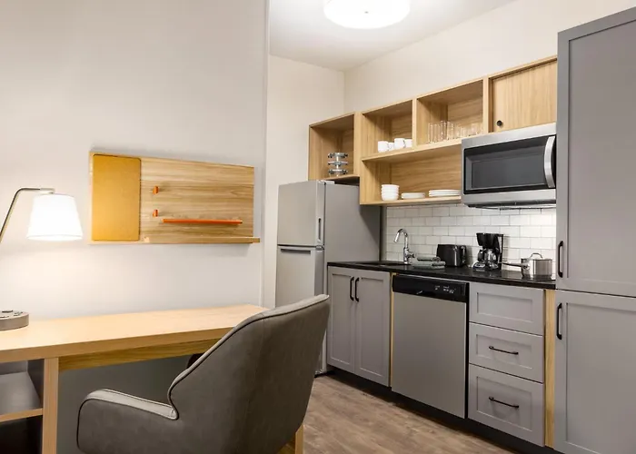 Candlewood Suites Coralville - Iowa City By Ihg