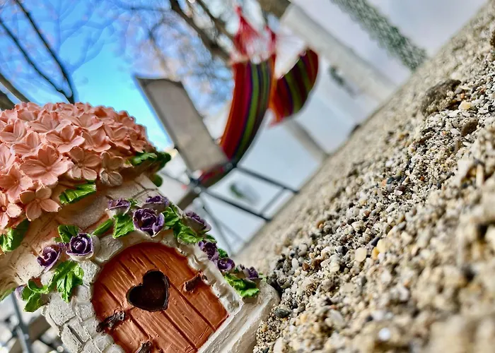 Cozy Hideout - Condo Hotel