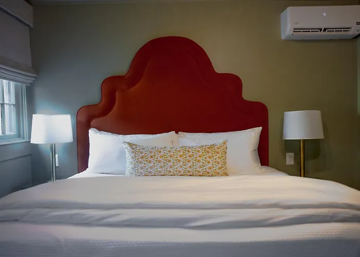 The Woodward Hotel