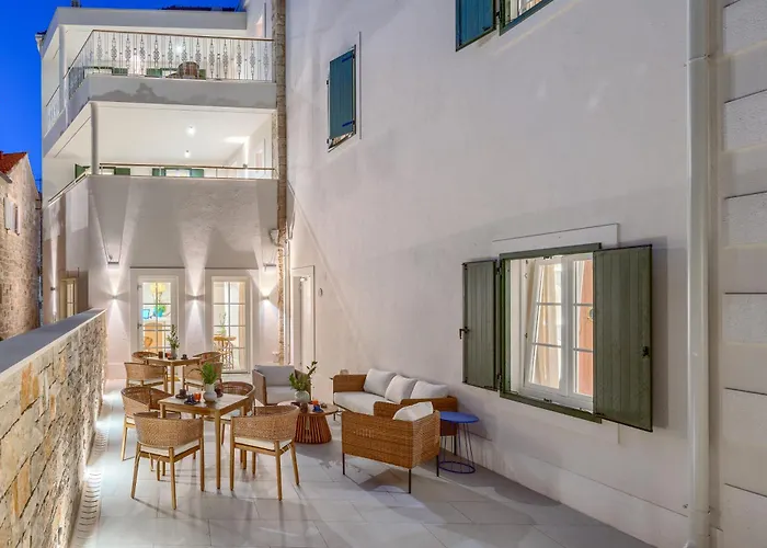 Hotel Brattia, Adults Only
