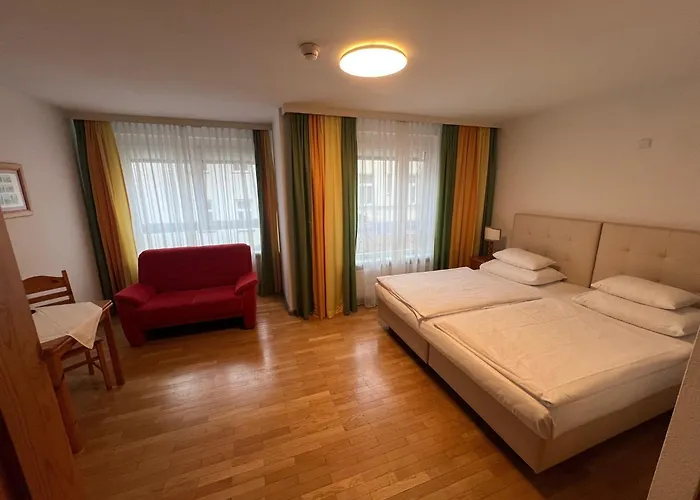Hotel Caroline