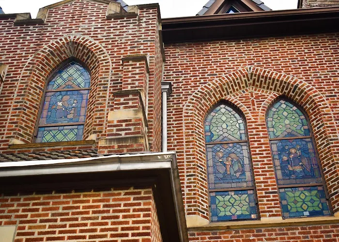 Chateau Connellsville Art Deco Suite