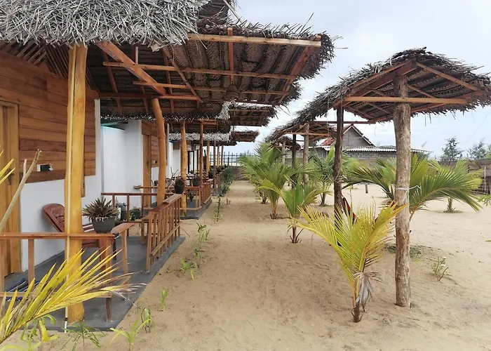 Amwaj Blue Cabana Arugambay